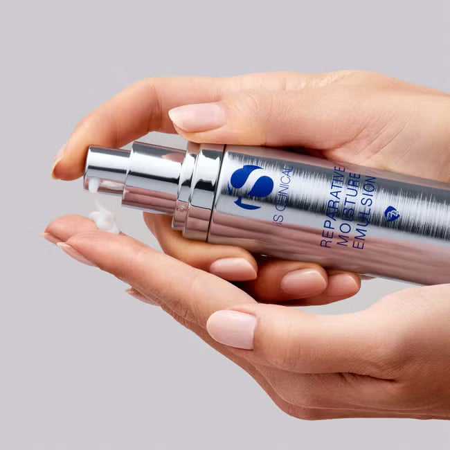 iS Clinical | Reparative Moisture Emulsion